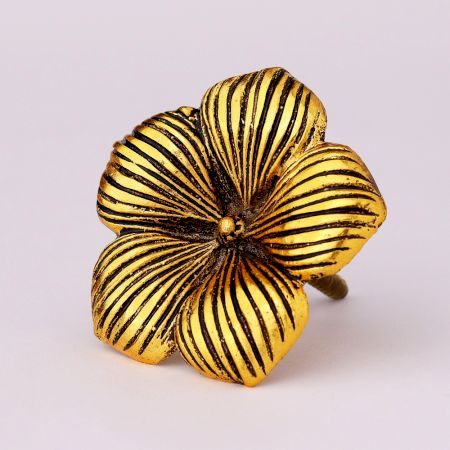 Modern Flower Aluminum Wall Hooks In Golden Finish (Pack of 3)